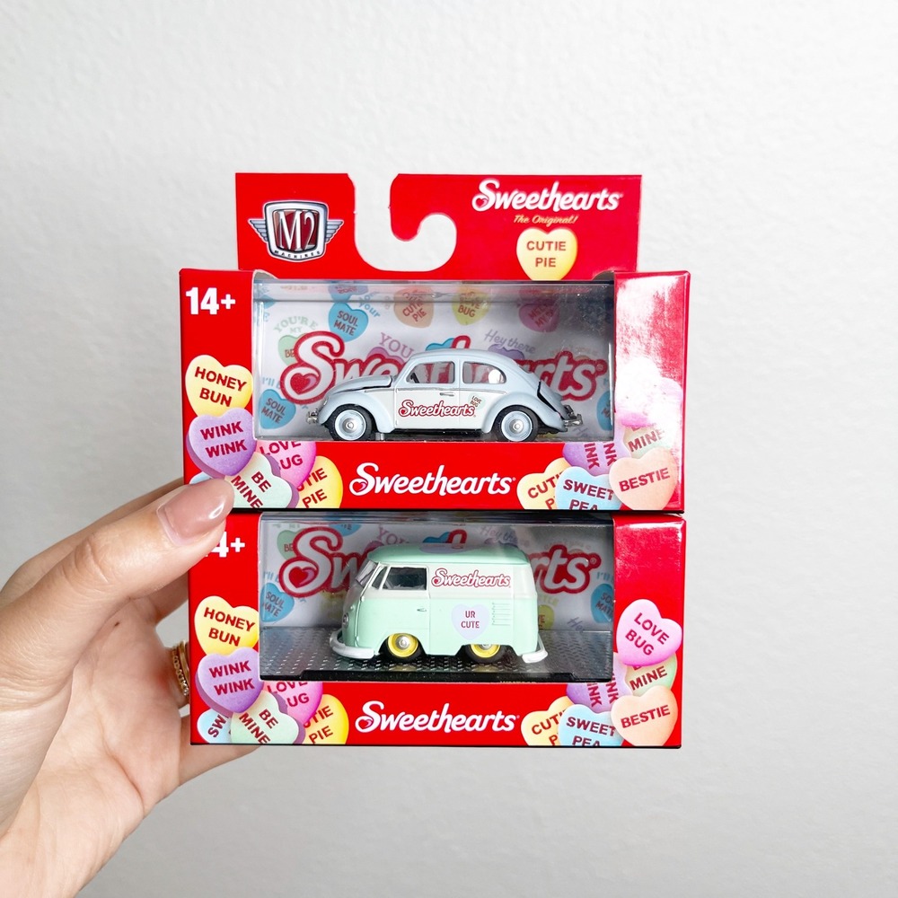 M2 Machines Sweethearts Volkswagen Beetle and Delivery Van Diecast Set 2pk